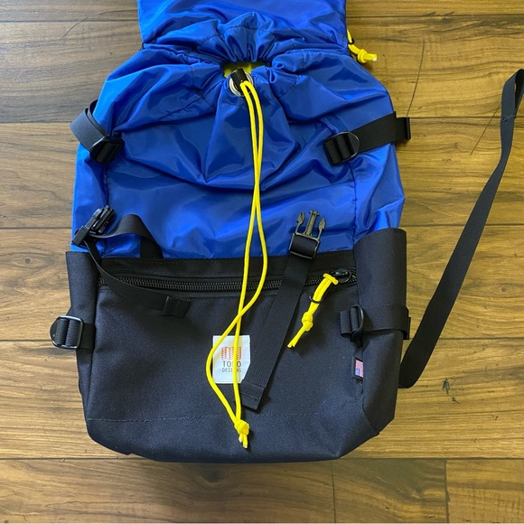 TOPO DESIGNS (USA) SUBARU Classic Rover Pack Hiking 18”x12” - Picture 2 of 5